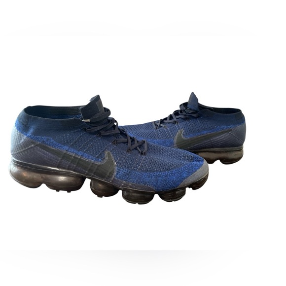 Nike Air VaporMax Flyknit Blue and Black Sneakers - Picture 1 of 5